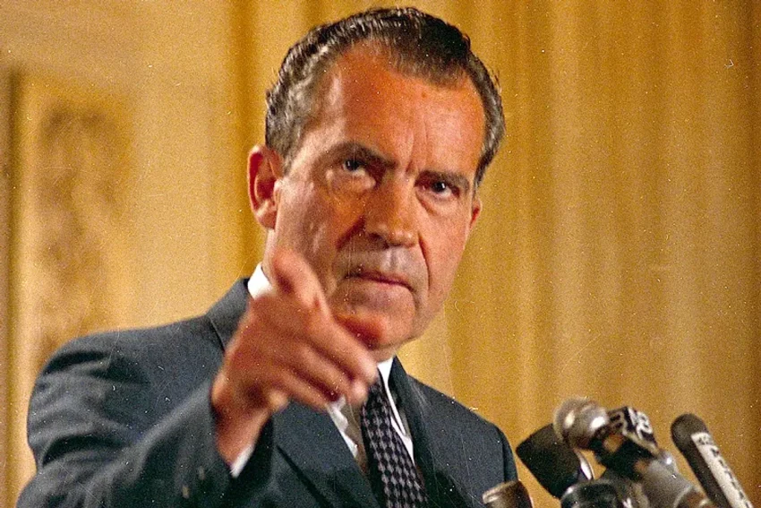 Sisi Gelap Kekuasaan: Richard Nixon dan Penyalahgunaan Wewenang